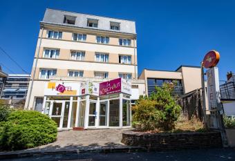 Hotel Le Boischaut - Citotel Chateauroux allows 18 year olds to book a room