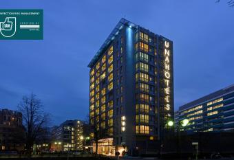 UNAHOTELS The ONE Milano Hotel & Residence has Balcony rooms