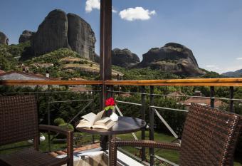 Hotel Meteoritis has Balcony rooms
