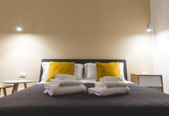 La Meridiana has Balcony rooms