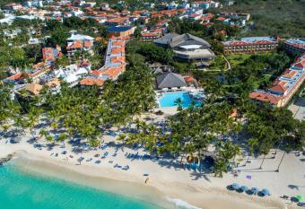 Viva Dominicus Palace by Wyndham, A Trademark All Inclusive allows 18 year olds to book a room