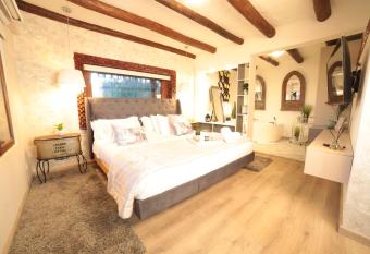 Hotel Boutique Guatika has Balcony rooms