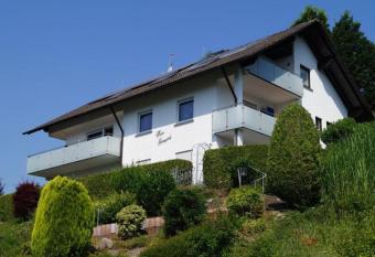 Haus Irmgard has Balcony rooms