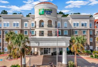 Holiday Inn Express & Suites Lufkin South By IHG has Balcony rooms