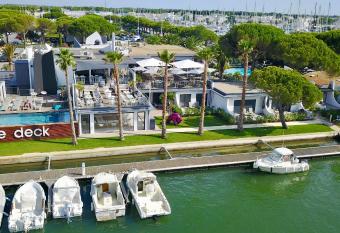 Le Spinaker has Balcony rooms