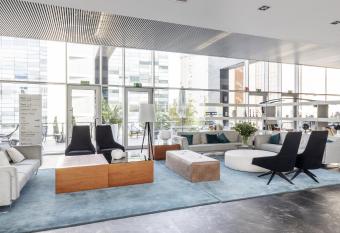 Ilunion Atrium allows 18 year olds to book a room