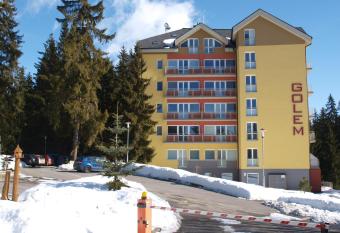 Apartman Golem Tatransk     trba has Balcony rooms