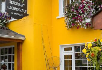 Lydons Lodge Hotel allows 18 year olds to book a room