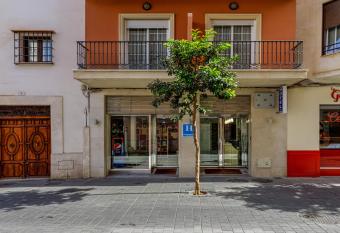 H-A Hotel Trebol allows 18 year olds to book a room