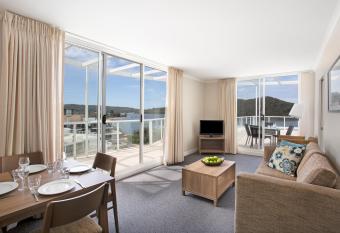 Mantra Ettalong Beach allows 18 year olds to book a room