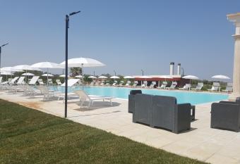 Tenuta Casine Vittorio has Balcony rooms