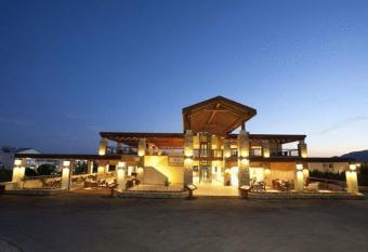 Island Blue Hotel has Balcony rooms