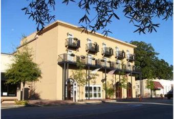 Hampton Inn Fairhope-Mobile Bay has Balcony rooms