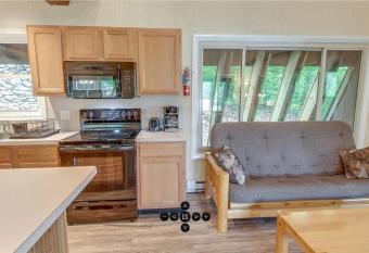 Spring Gulch A-Frame House 8 has Balcony rooms