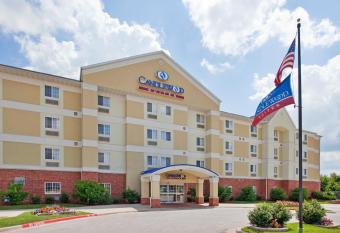 Candlewood Suites Joplin By IHG has Smoking rooms