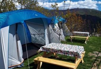 Camping 3 Gs allows 18 year olds to book a room