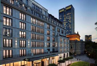 Sofitel Frankfurt Opera allows 18 year olds to book a room