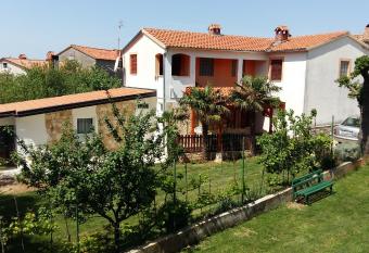 Apartment Marija has Balcony rooms