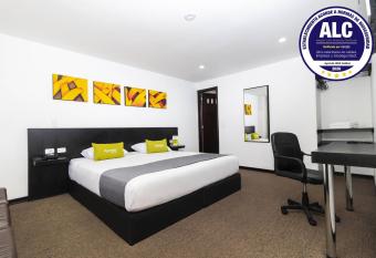 Ayenda 1063 Golden allows 18 year olds to book a room