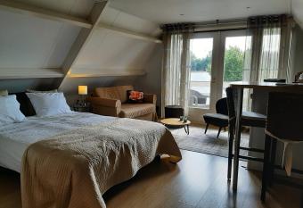 In de Wolken has Balcony rooms