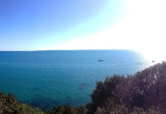 Holiday Homes Marina allows 18 year olds to book a room