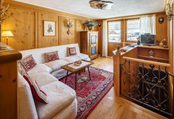 Villa Tullia - Stayincortina has Balcony rooms