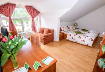 The Rooms by Dalia has Balcony rooms