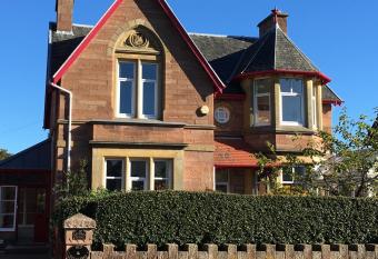 Ronas House allows 18 year olds to book a room