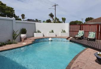 Nahoon Bed & Breakfast allows 18 year olds to book a room