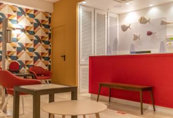 Aparthotel Boutique Poniente Playa has Balcony rooms