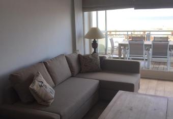 Apartment Thalassa allows 18 year olds to book a room