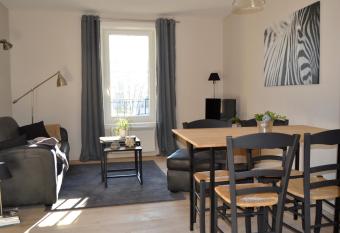 Appart h  tel 27 le lion d or allows 18 year olds to book a room