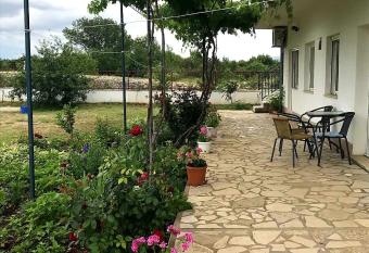 Apartments Nena has Balcony rooms