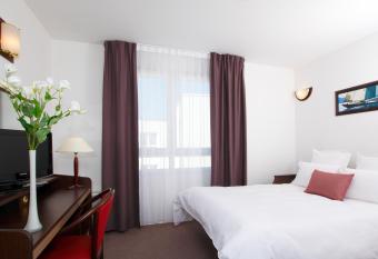 Appart City Brest allows 18 year olds to book a room