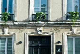 H  tel Particulier - La Chamoiserie has Balcony rooms