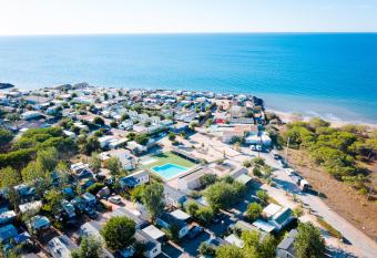 Camping le Roucan West allows 18 year olds to book a room