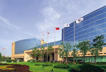 Shanghai Marriott Hotel Hongqiao has Balcony rooms