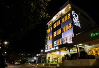 Hotel Parque Del Sol allows 18 year olds to book a room