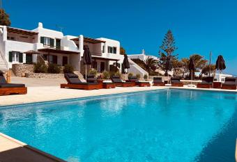 Seethrough Mykonos Suites allows 18 year olds to book a room