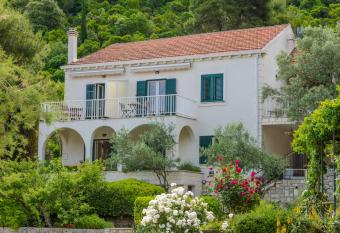 Apartments Mirjana Mljet has Balcony rooms