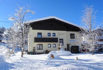 Ferienwohnung Mitterherzog has Balcony rooms