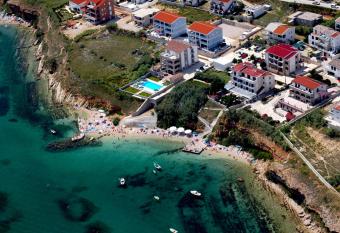 Hotel Biser has Balcony rooms