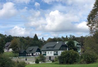 Villa Lika has Balcony rooms