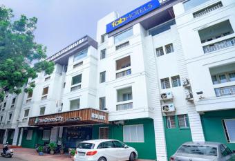 Treebo Trend Green City has Balcony rooms