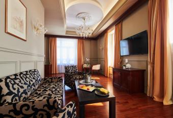 BO Hotel Palazzo has Balcony rooms