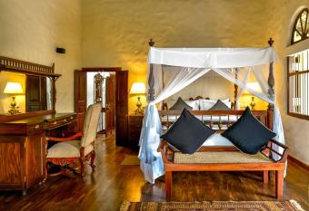 Pedlar s Manor has Balcony rooms