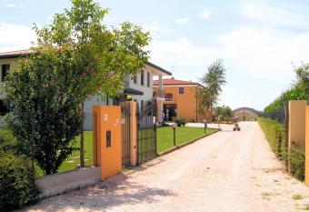 Agriturismo Il Melograno allows 18 year olds to book a room