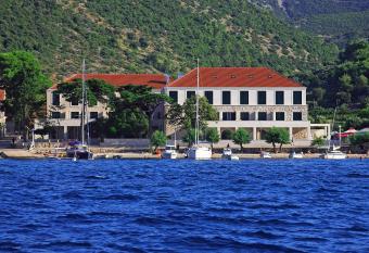 Hotel Lipa has Balcony rooms