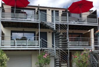 Les Locations du Bassin Appartements Alexandre has Balcony rooms