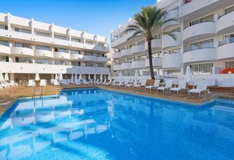 Palmanova Beach Apartments by TRH has Balcony rooms